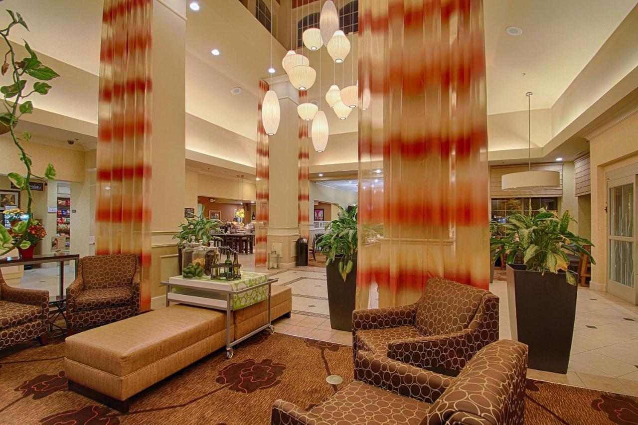 Hilton Garden Inn Las Vegas Strip South Exterior photo