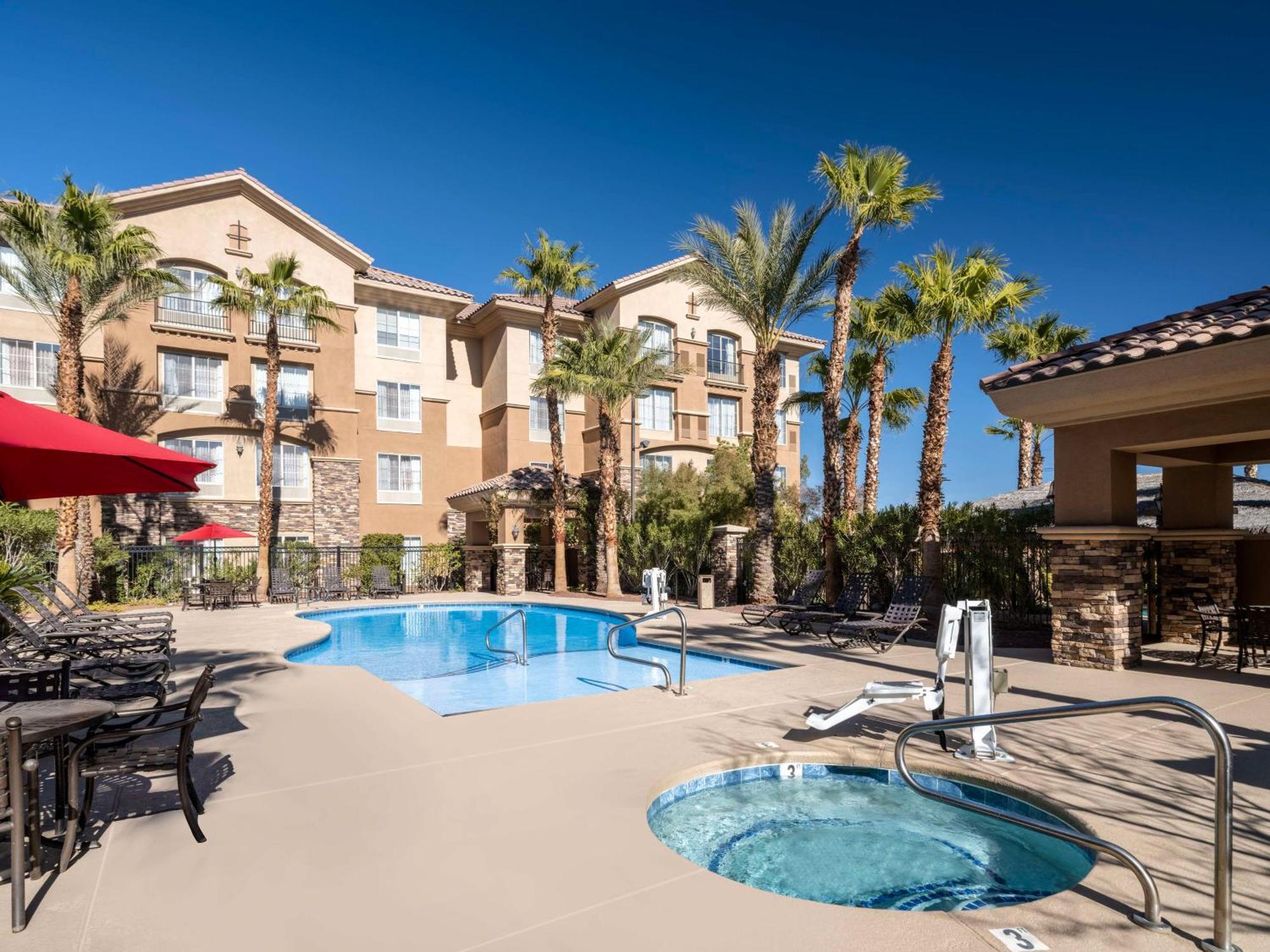 Hilton Garden Inn Las Vegas Strip South Exterior photo